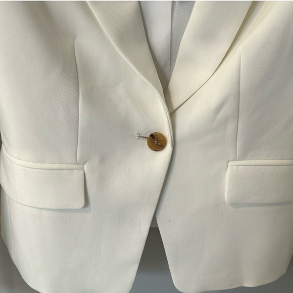 Banana Republic Factory Blazer Size 2 petite - Picture 2 of 5